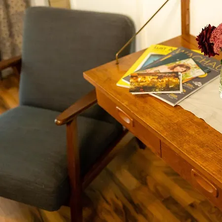 Gruener Baum Wachau - Retro Fruehstueckspension