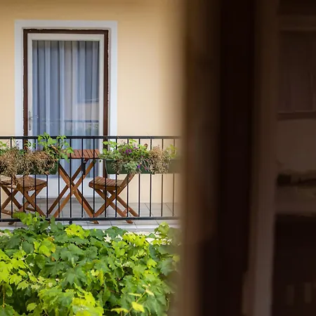 B&B Gruener Baum Wachau - Retro 3*