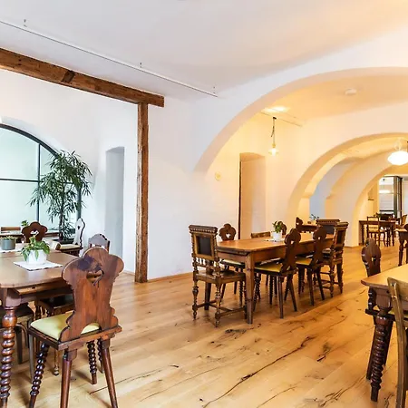 Bed & Breakfast Gruener Baum Wachau - Retro Pension