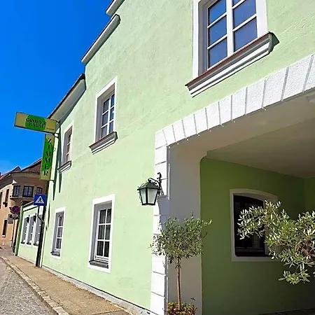 Gruener Baum Wachau - Retro Bed & Breakfast 3*