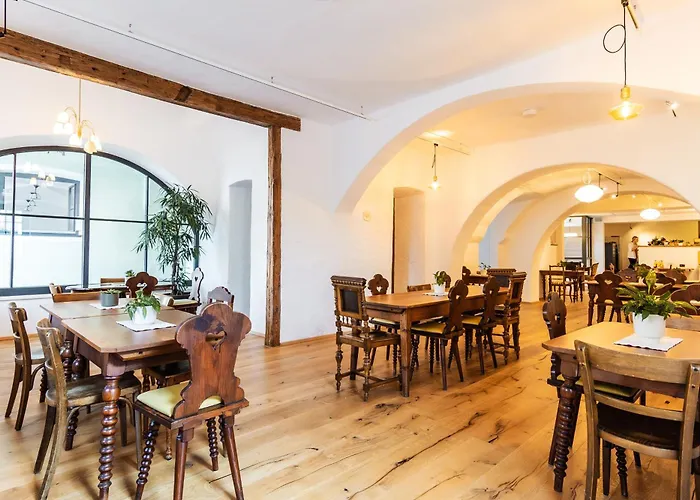 Bed & Breakfast Gruener Baum Wachau - Retro Pension